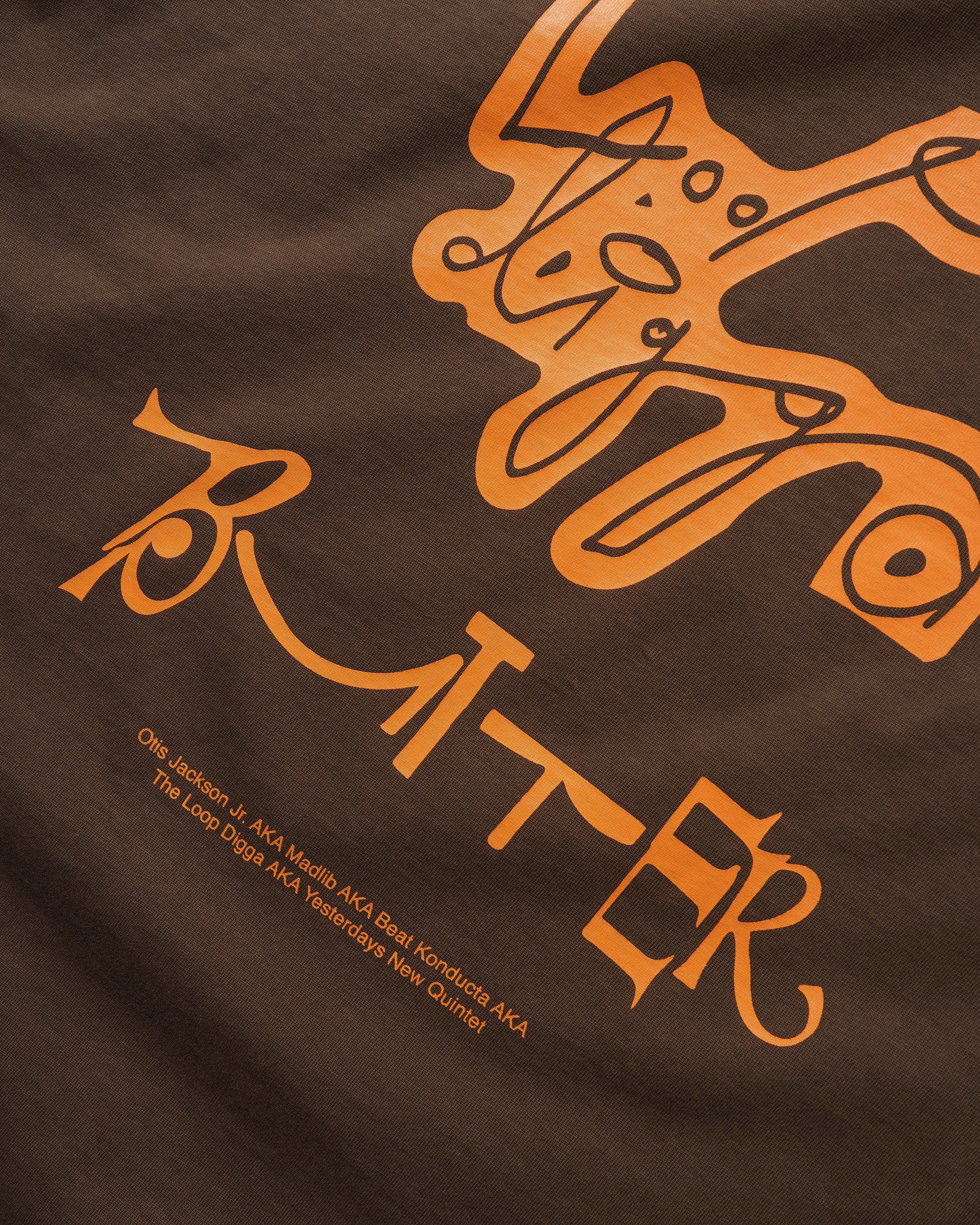 Alias Tee, Brown - Image 5