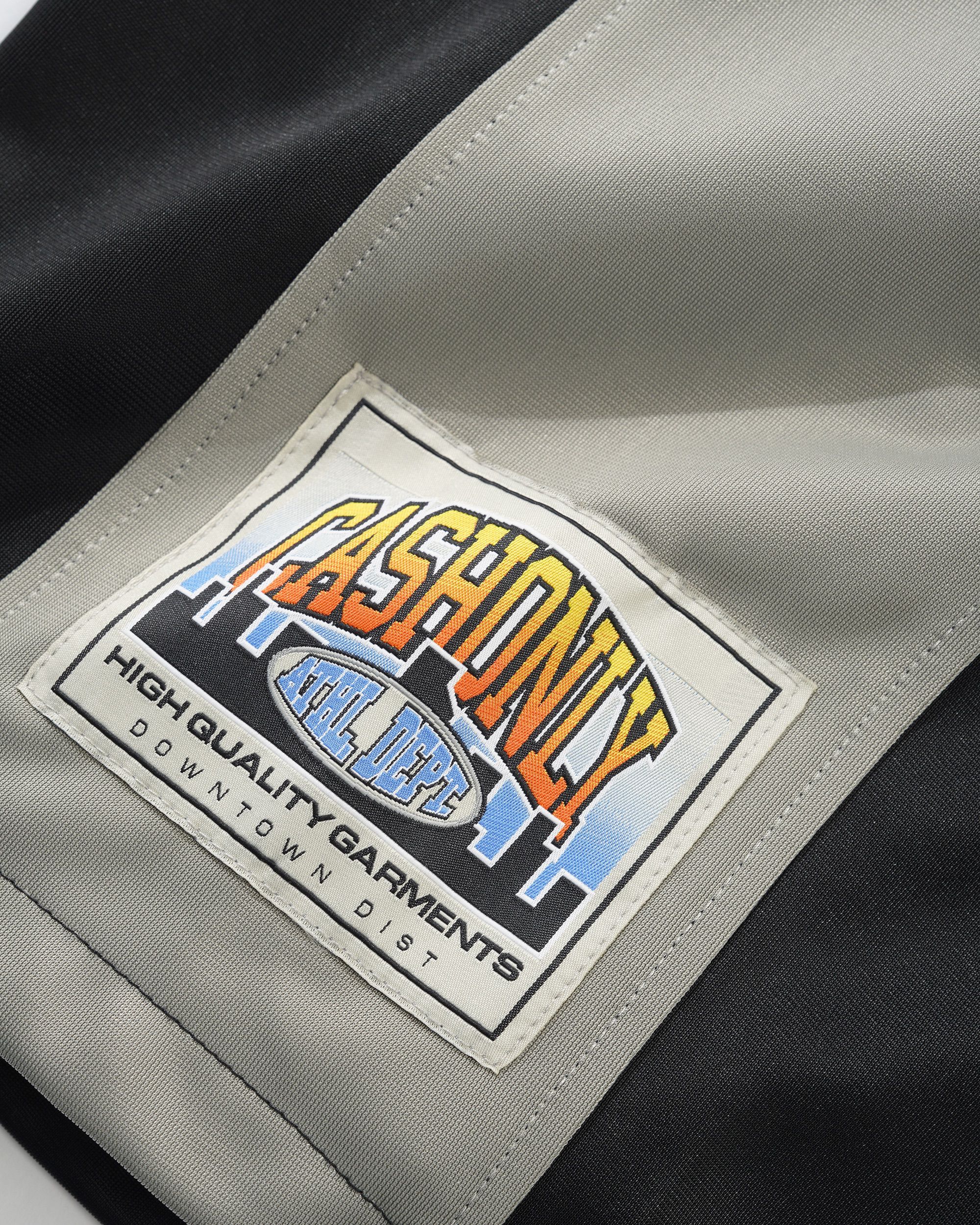 Downtown Shorts, Black - Image 3