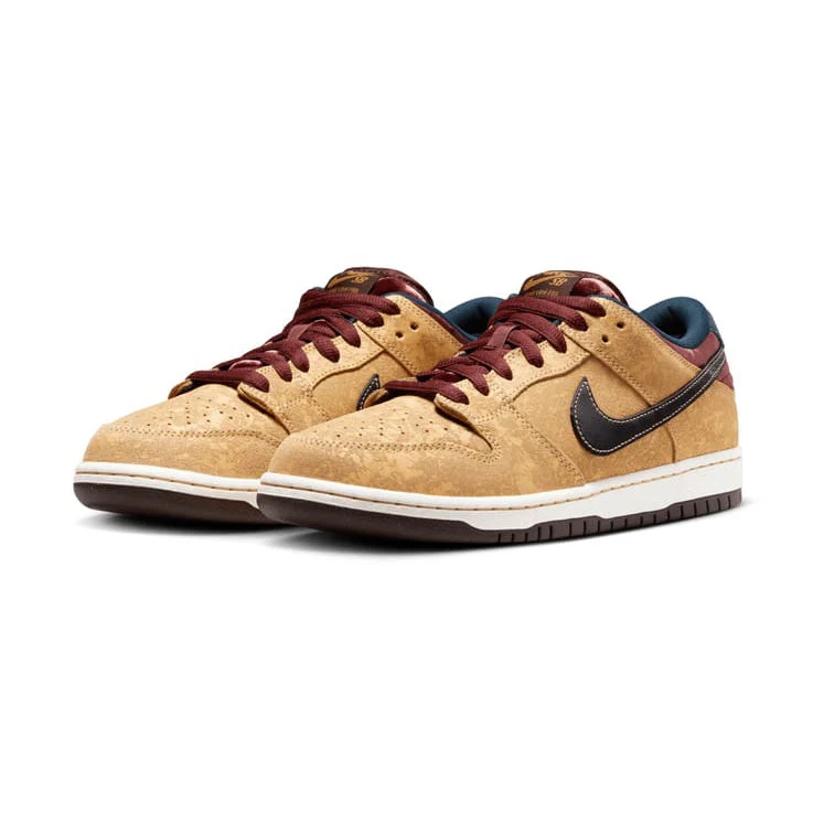 Dunk Low Pro 'City of Cinema', Gold / Black / Dark Team - Image 2