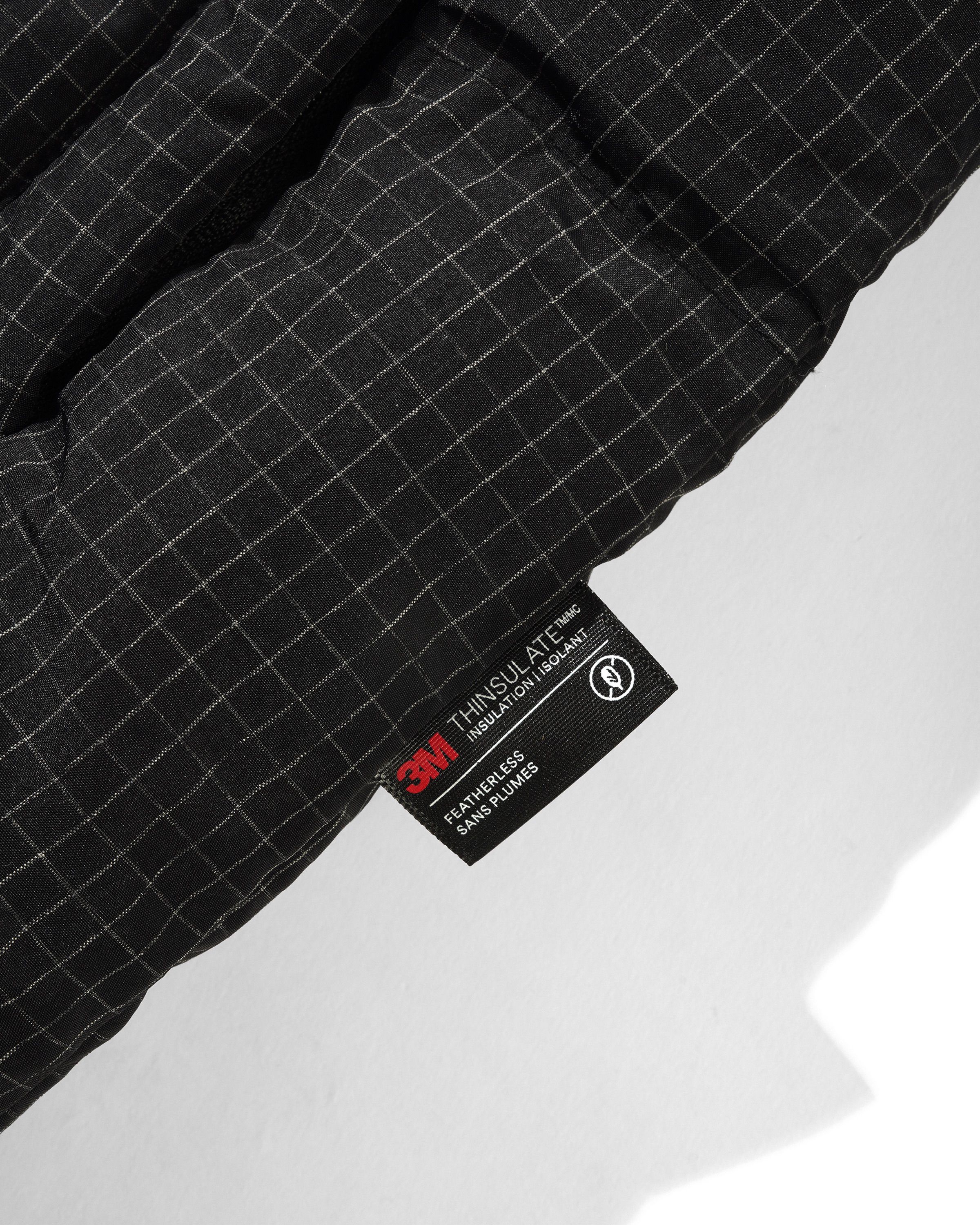 Endure Puffer Jacket, Black - Image 5