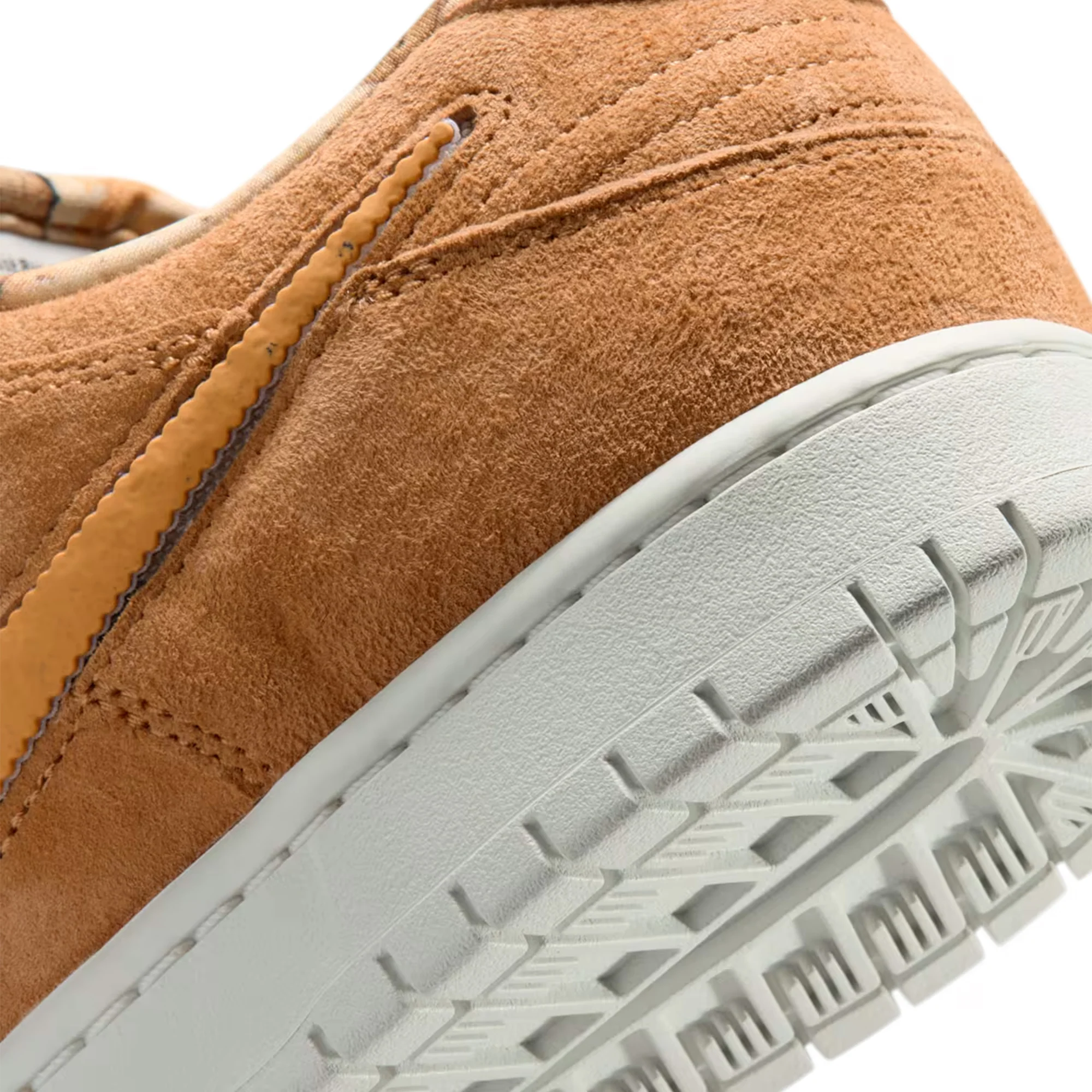 Note Manchester x Nike Dunk SB Low, Flax / Summit WhiteWhite - Image 5
