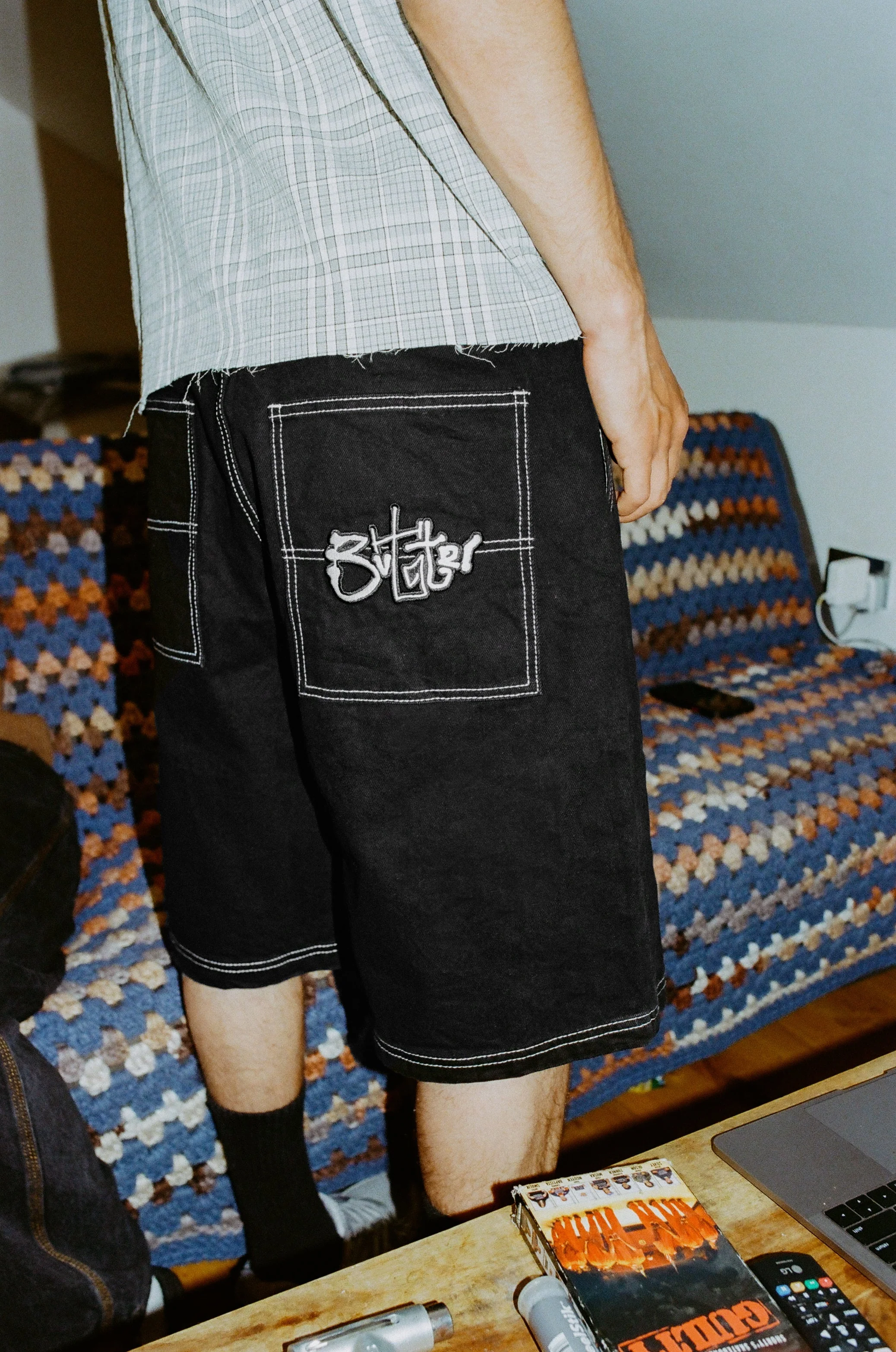 Scribble Denim Shorts, Washed Black - Image 6
