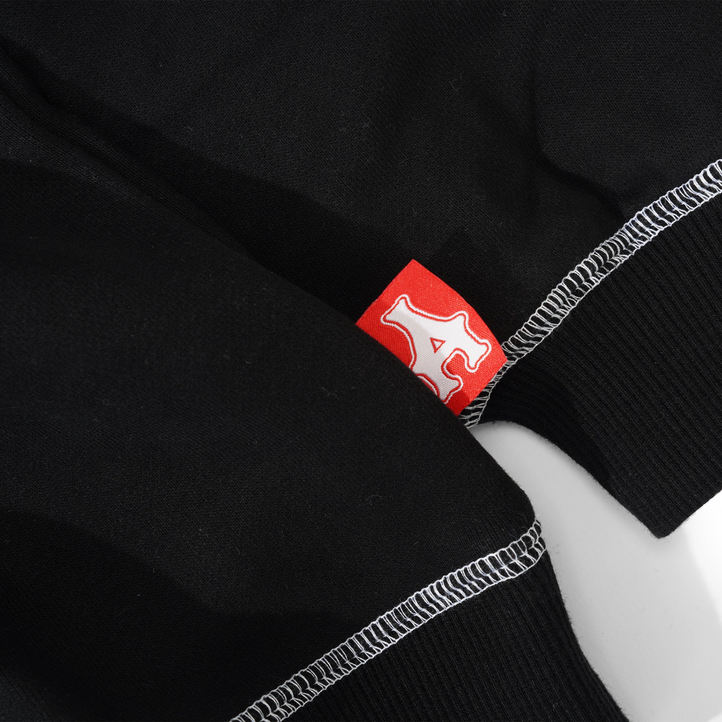 Script Contrast Stitch Pullover Hood, Black - Image 4