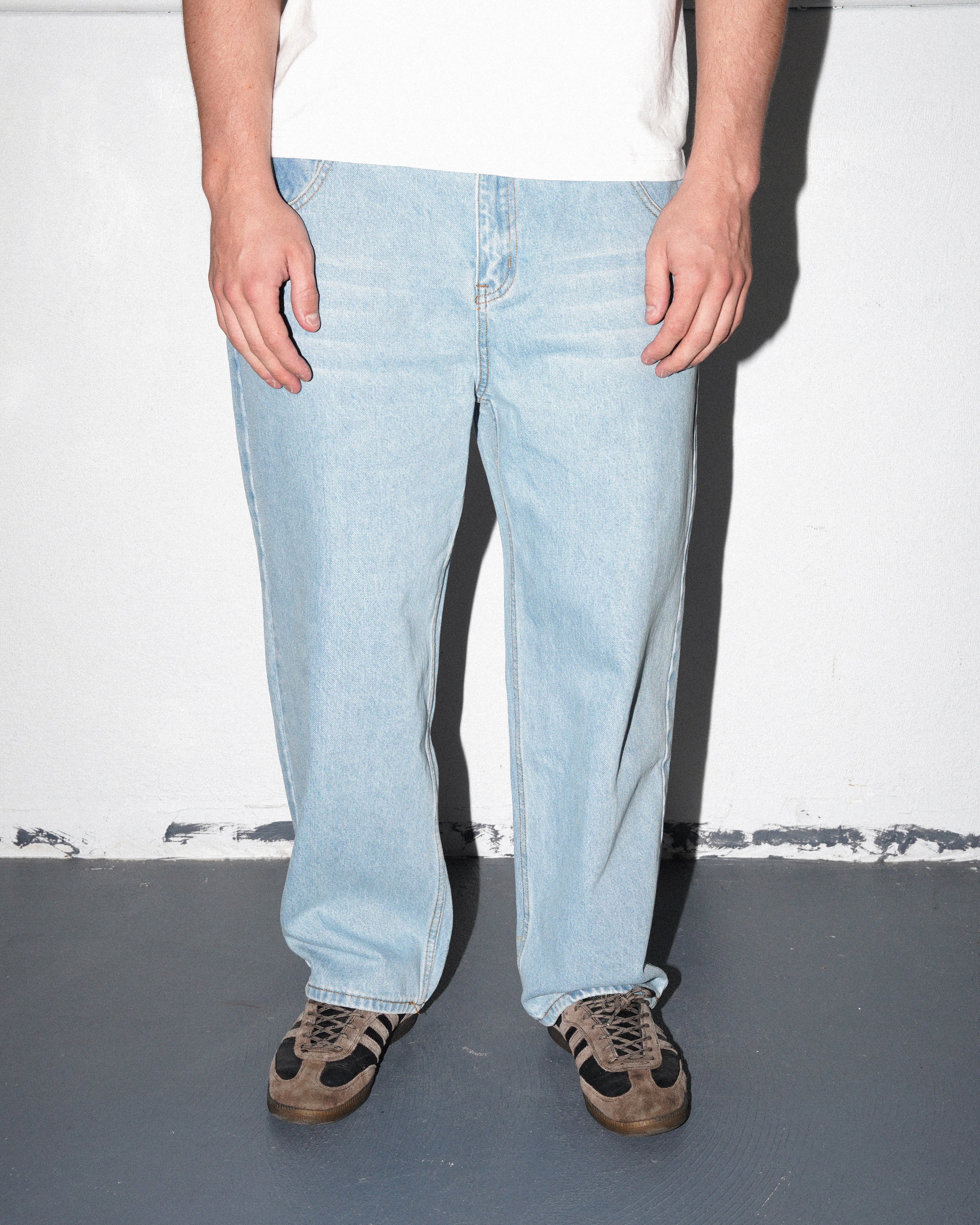 Sonas Jeans, Light Wash - Image 3
