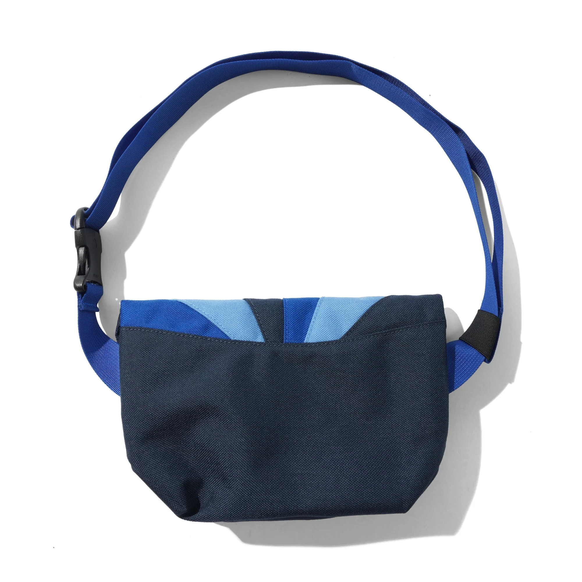 Teenie Weenie, Blue Fan - Image 4