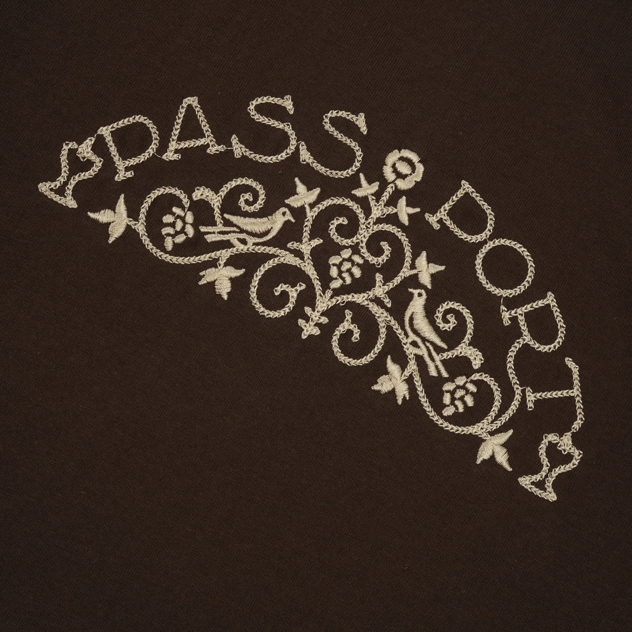 Vineyard Birds Tee, Bark - Image 2
