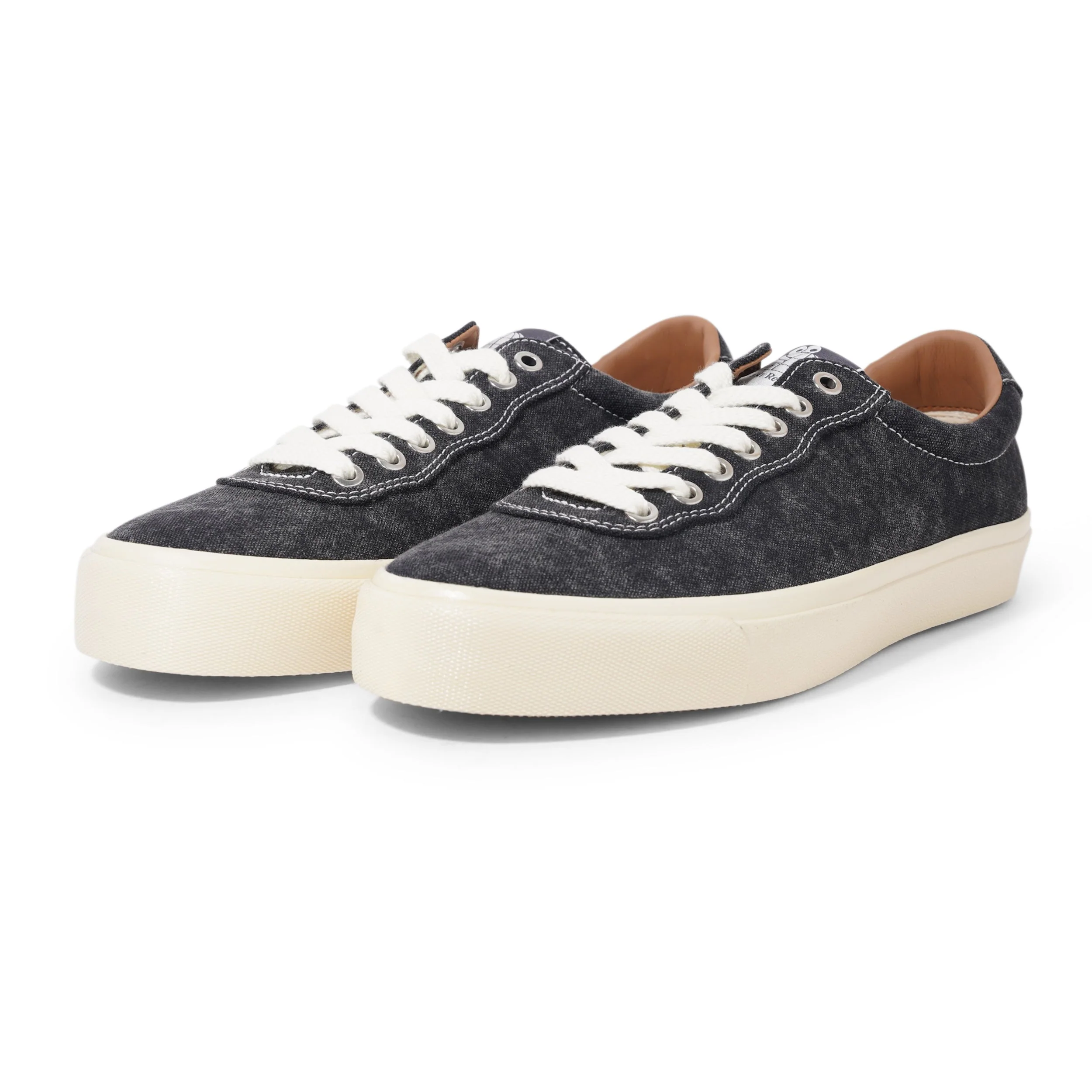 VM001 Canvas, Black / White - Image 3